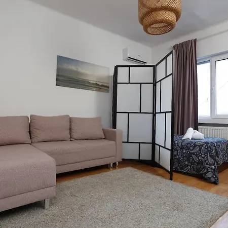 3 Bdrm In Center Апартаменты Бухарест