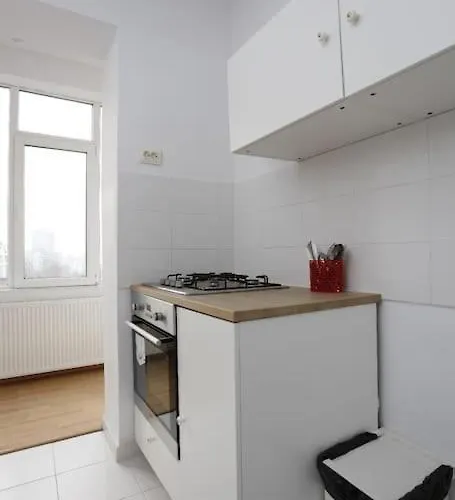 3 Bdrm In Center Bukarest